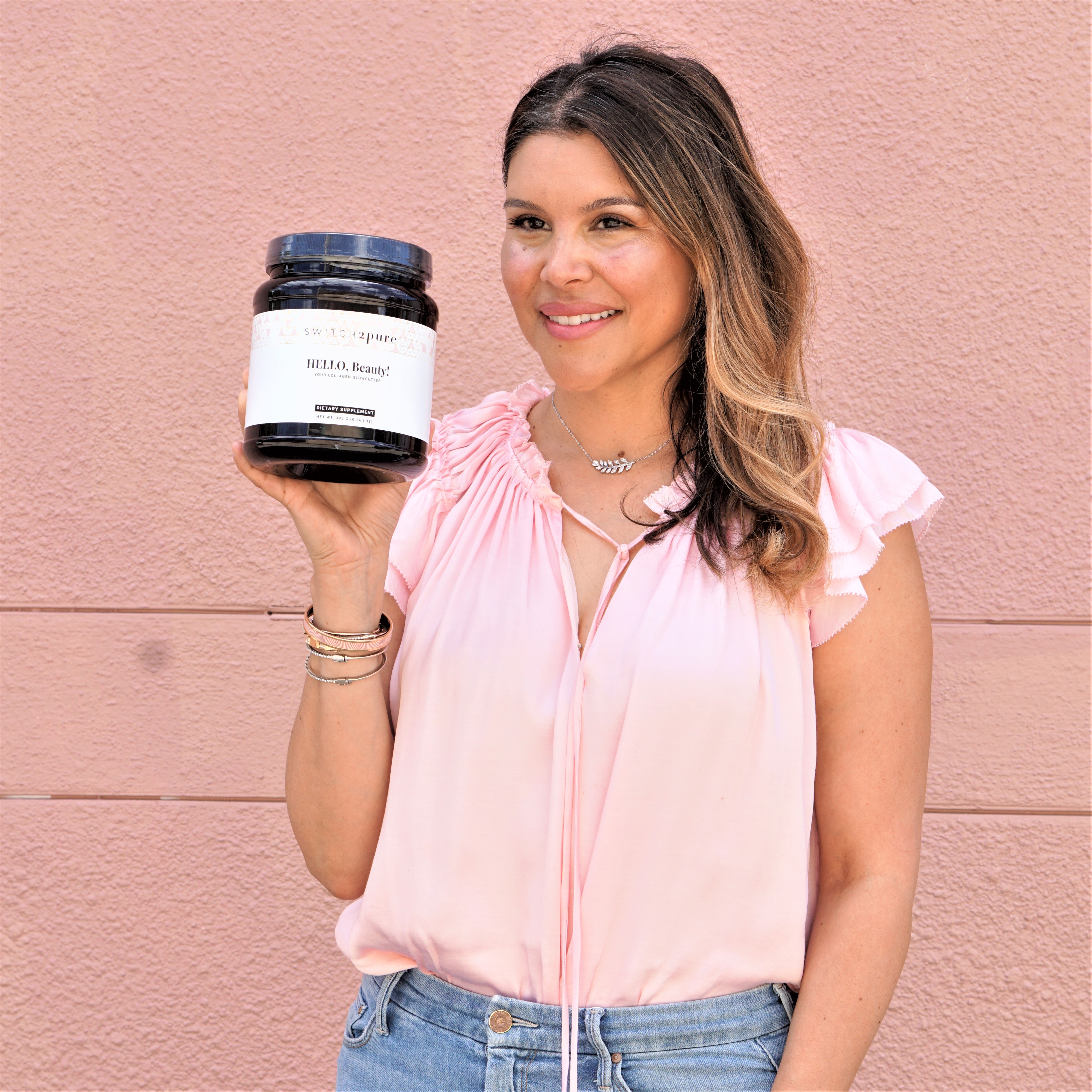 Switch2pure founder Estela Cockrell with tasteless collagen