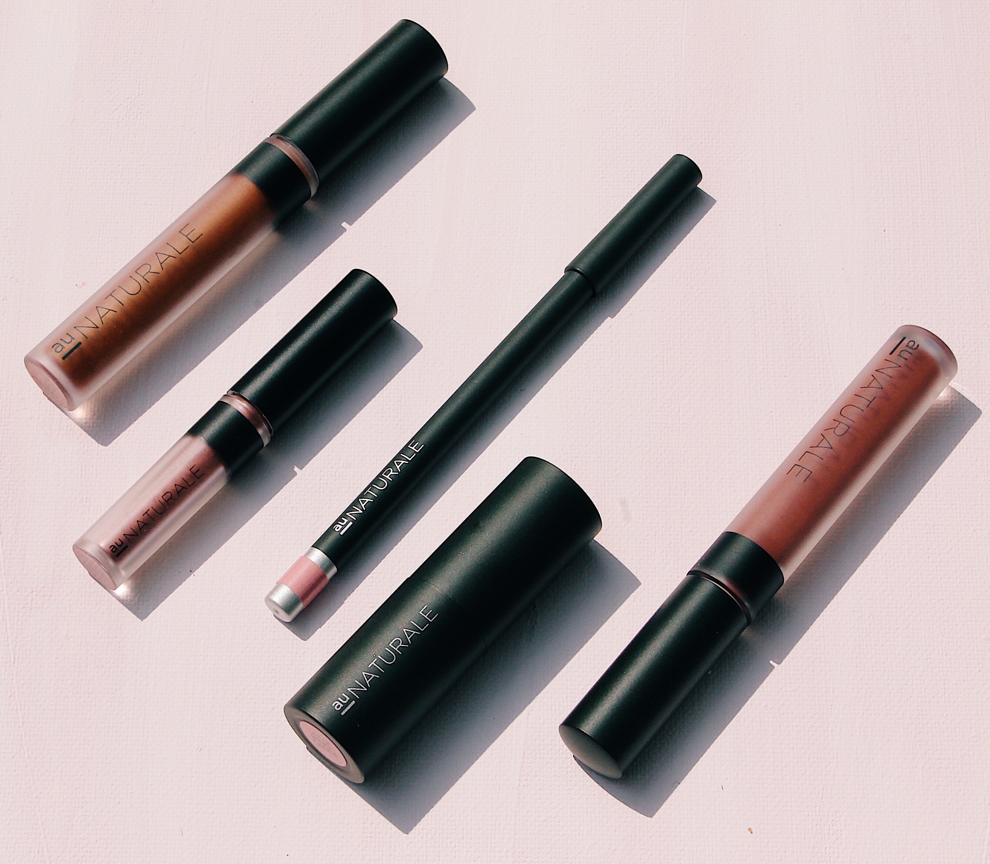Au naturale clean lipstick, lipliner, and lipgloss